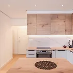 Apartment Komod *